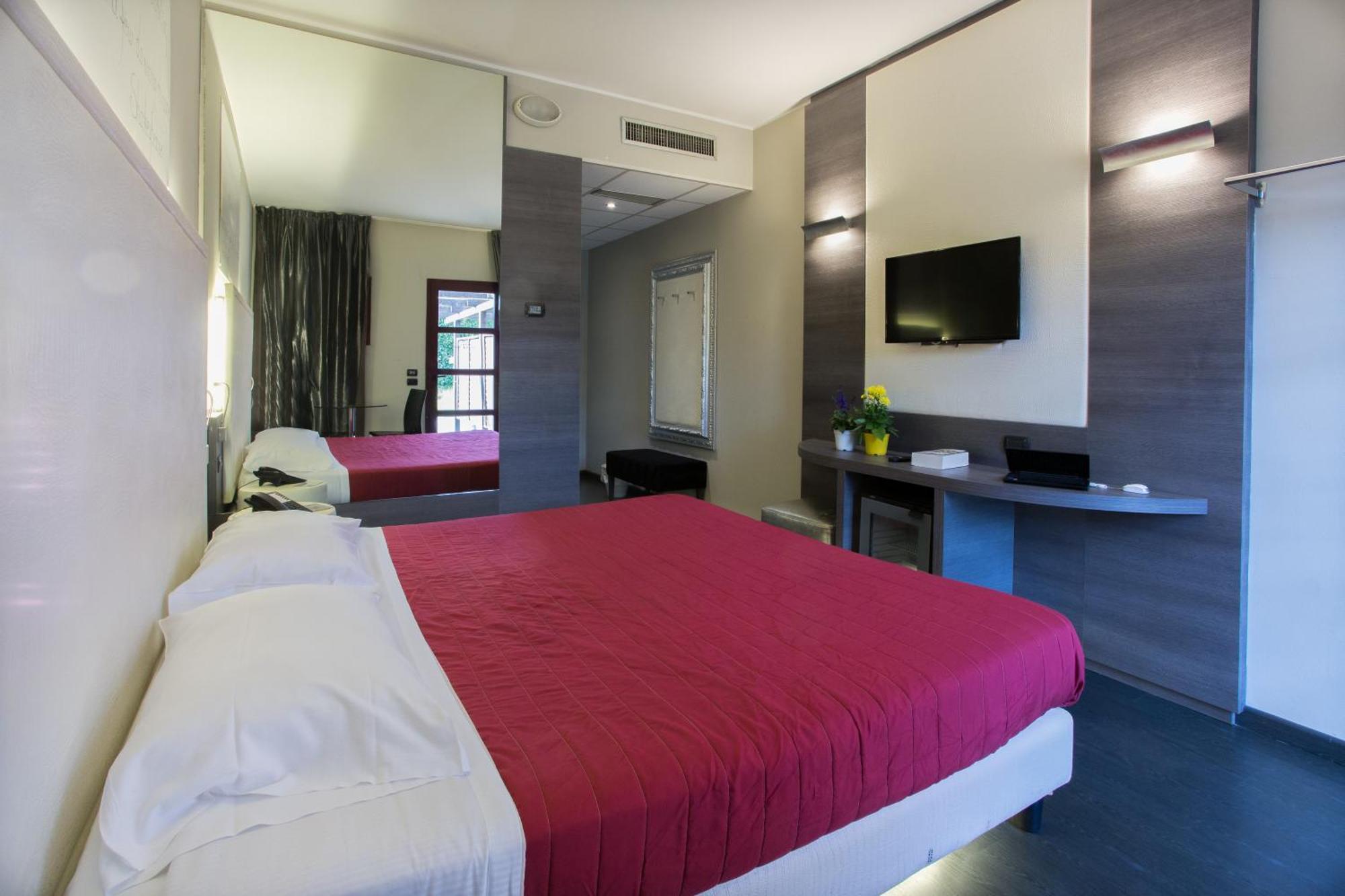 Break Hotel
